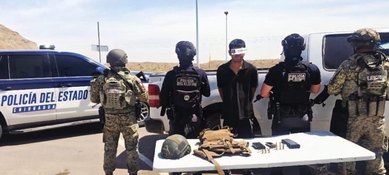 Detienen a sujeto con droga y equipo táctico en Ojinaga