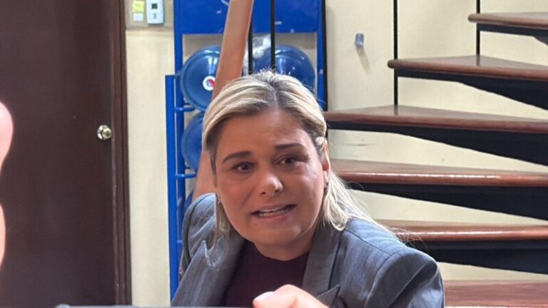 Noroña se “quiere limpiar en otras personas”; Gobernadora ante casa de Tepoztlan