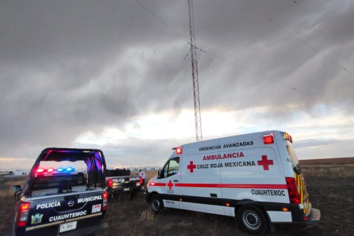 Hombre grave tras caer de antena telefónica en Cuauhtémoc