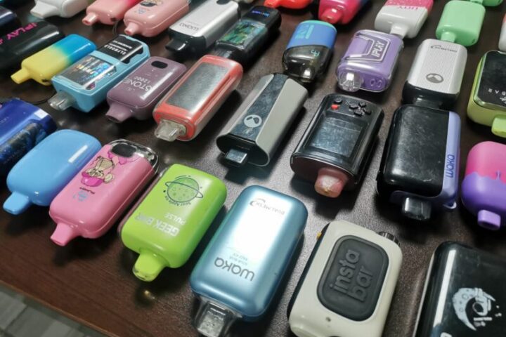 Destruyen vapeadores y objetos asegurados en Cuauhtémoc