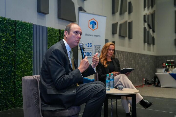 Sector privado, fundamental en la atracción de inversión en la región: Cónsul Christopher Teal