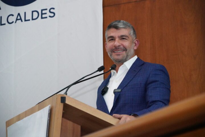 Mauricio Tabe plantea compensaciones para municipios afectados por fracking