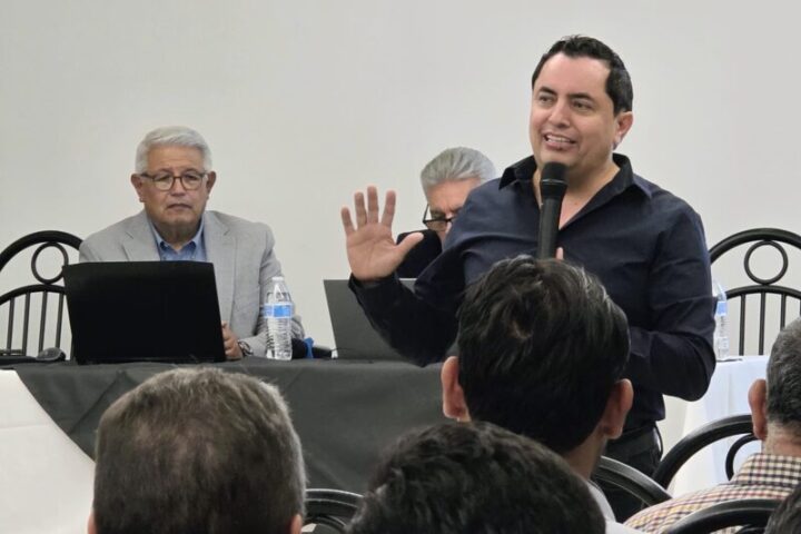 Comparte JMAS Chihuahua proyectos realizados en la actual administración con el Colegio de Ingenieros Civiles