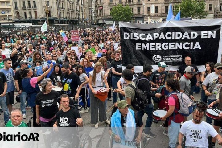 Milei se ensaña con las personas con discapacidad y busca recortar las pensiones por invalidez