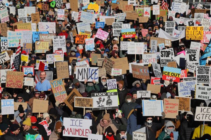 Trump salva el presupuesto de Seguridad Nacional, sin partidas para el ICE, tras un récord de 75 días sin financiación