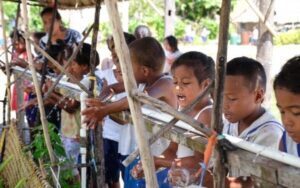Bandera blanca por inicio de clases