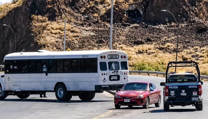 Desata caos y terror por comando armado en embosca a estatales rumbo a Aldama