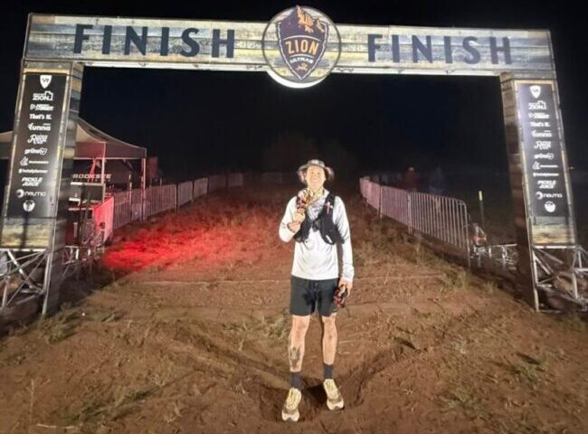 CHIHUAHUENSE ALFONSO ESTRADA FINALIZA LOS 100K DEL ‘ZION ULTRAS’ EN EL DESIERTO DE UTAH
