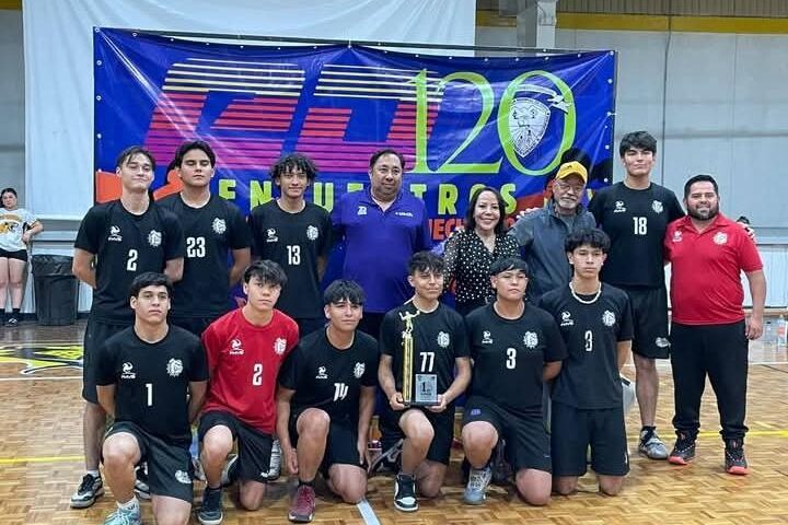 Gana CBTis 122 torneo de vóleibol por 120 aniversario del IByCENECH