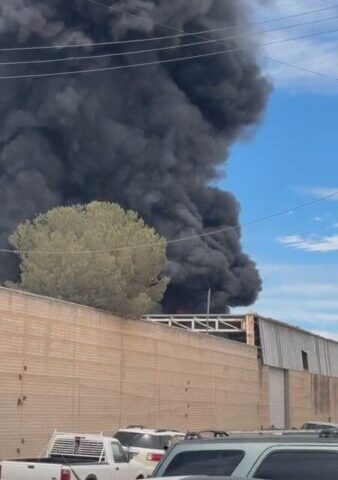 Incendio en recicladora moviliza a cuerpos de emergencia