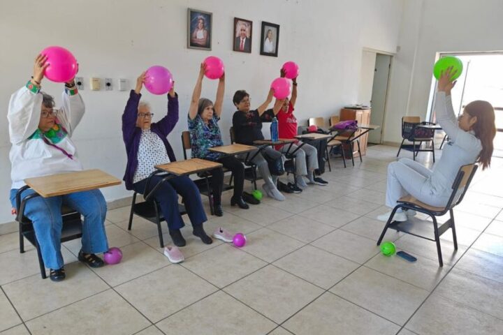 Invitan a adultos mayores a participar en Casas de los Abuelos