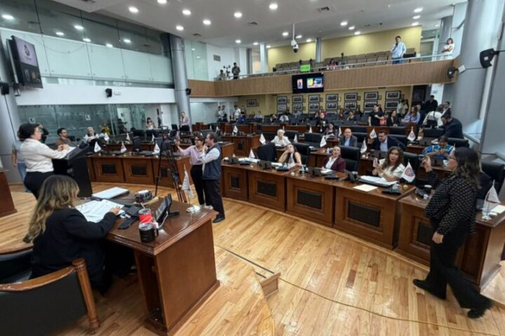 Propone Morena uso de energías renovables en edificios de gobierno