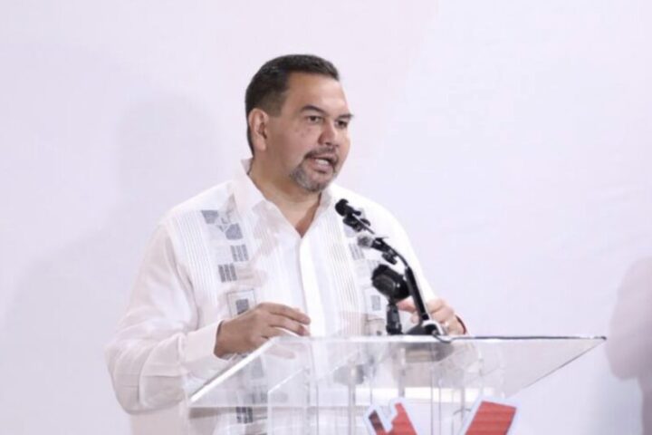 Refrenda Cruz lealtad a Morena y se apegará a lineamientos rumbo a 2027