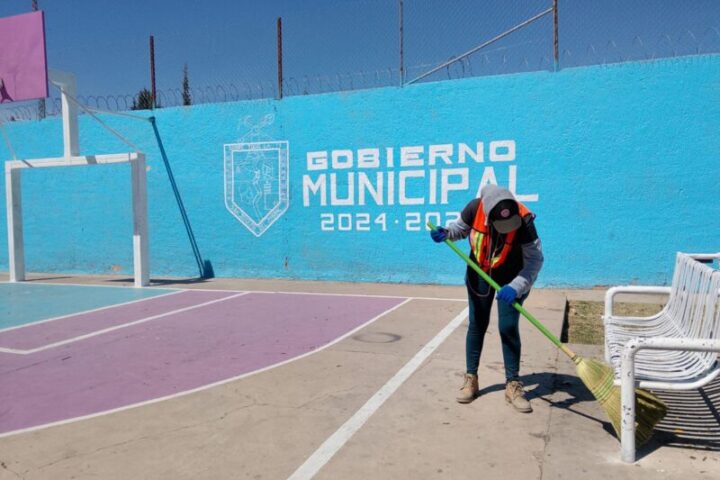 Refuerzan estrategia de limpieza y rehabilitación urbana en Parral