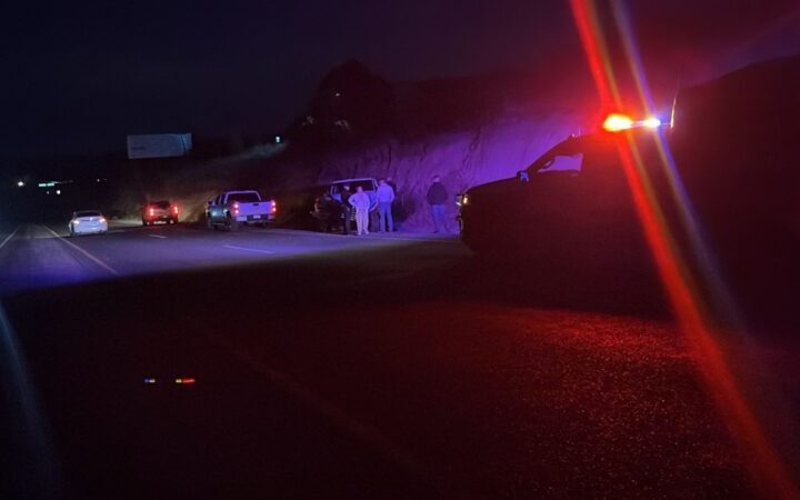 Salida de camino deja daños en carretera Cuauhtémoc-Chihuahua