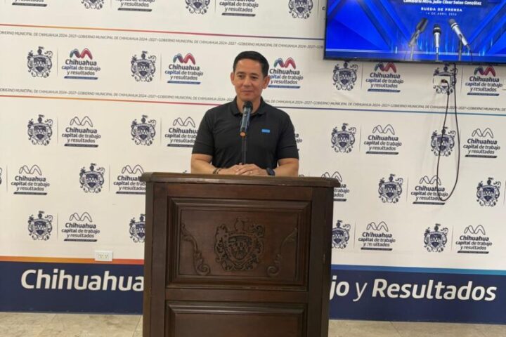 Separarán dos policías municipales por «ordeña» de patrullas