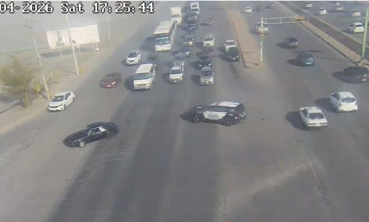 Noticias Chihuahua Pausa.MX Tras persecución, detienen a automovilista por presunto robo de auto