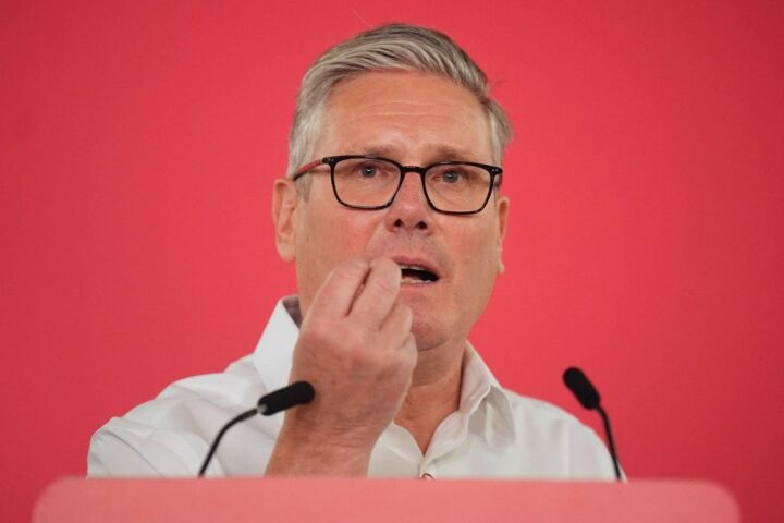 Starmer, acorralado por la revuelta laborista para que dimita
