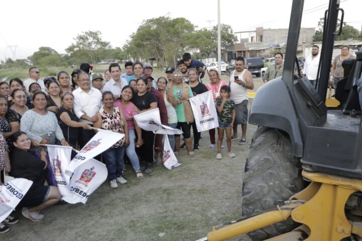 Andrés Mijes arranca obra vial de 25 mdp para mejorar movilidad en Escobedo.