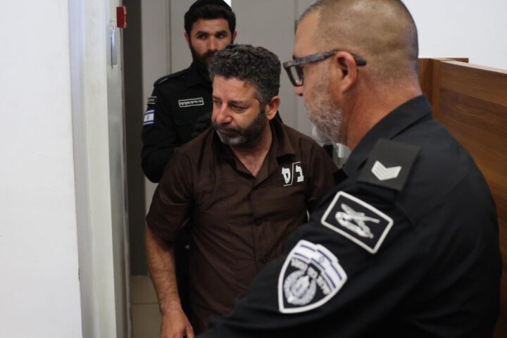 El activista español de la Flotilla viaja hacia España tras ser liberado y deportado junto a su compañero brasileño