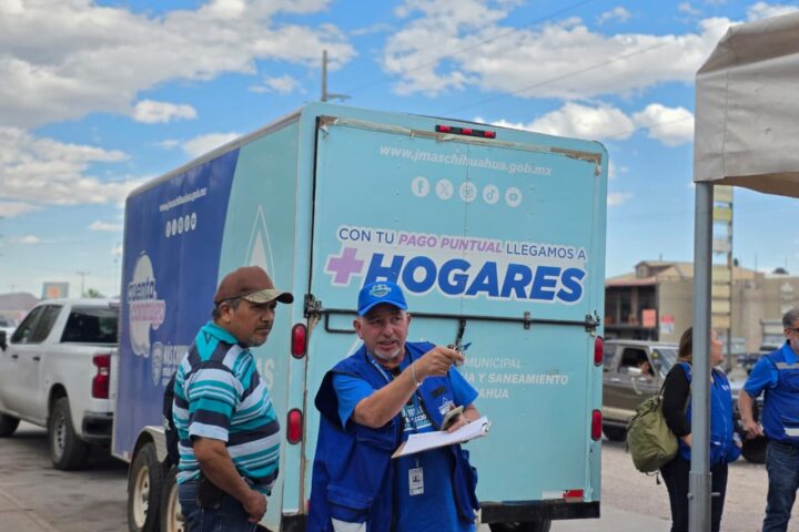 Lleva JMAS Chihuahua el programa Aguardianes en Acción a la deportiva Pistolas Meneses