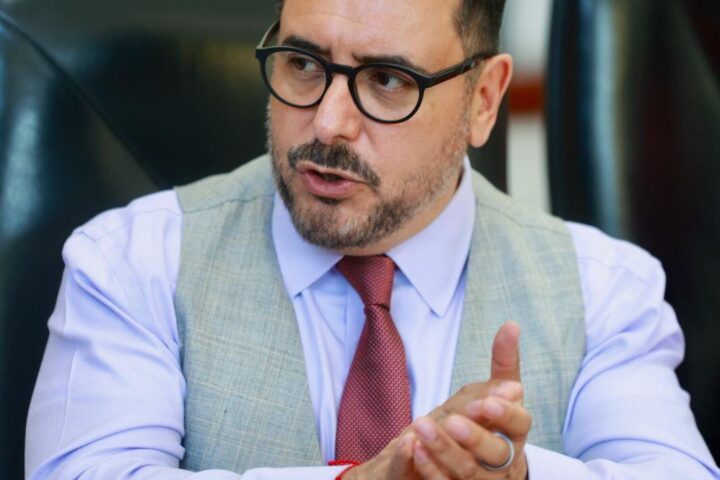 ¿Quién es Arturo Reyes Sandoval?
