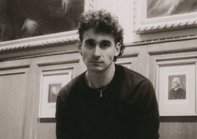 Borja el alquimista del pop estrena EP “Atanor”
