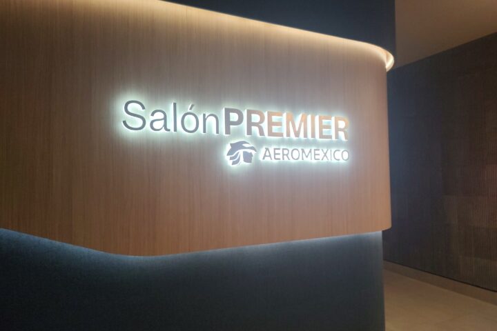 Salones Premier de Aeroméxico