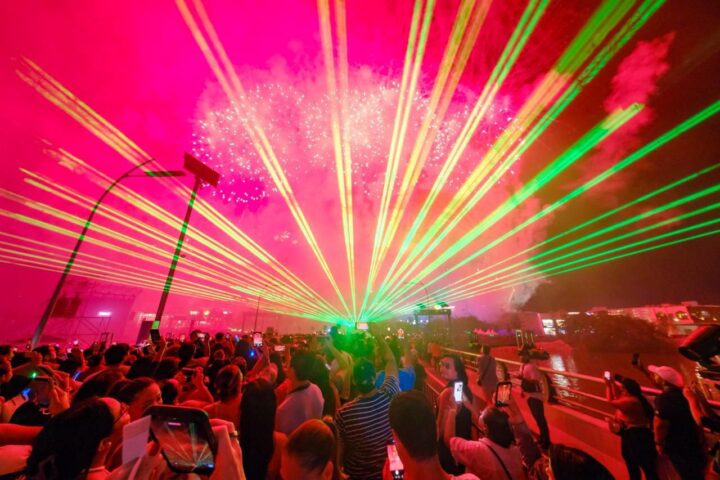 Puente Nichupté se inaugura con espectáculo musical sobre la laguna
