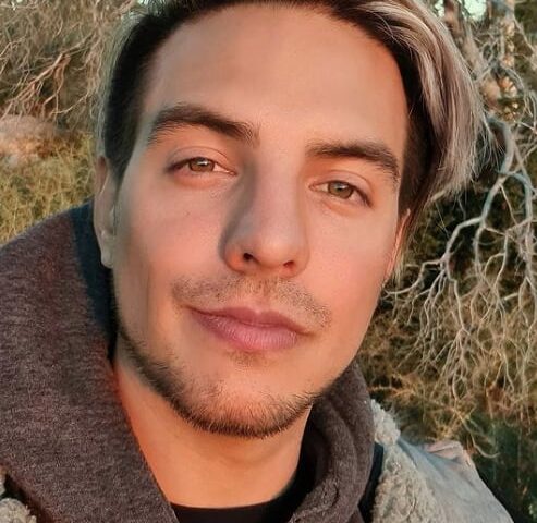 Vadhir Derbez