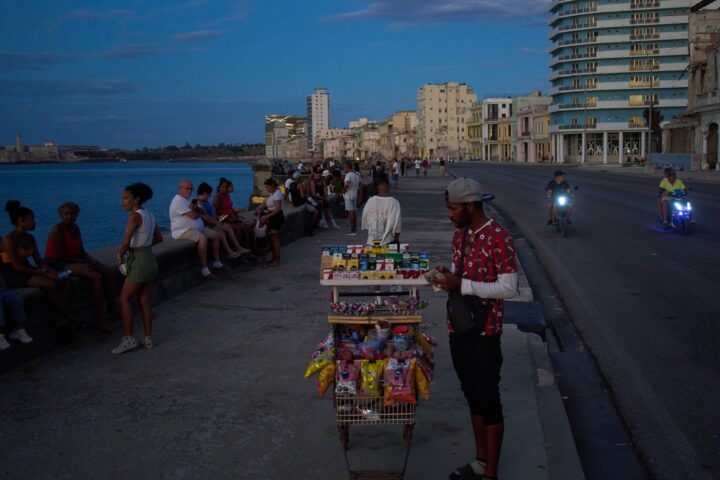 Cuba abre su mercado a empresas de Estados Unidos