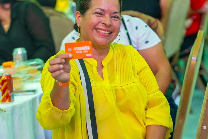 Samuel García y Mariana Rodríguez celebran a mamás de Nuevo León