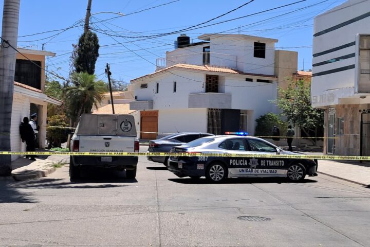 Balean antigua casa de Rubén Rocha Moya que llevaba años deshabitada