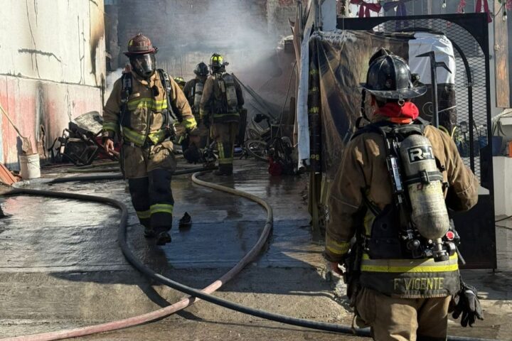 Bomberos de Tijuana: “héroes sin capa” que enfrentan rezago salarial y condiciones laborales desiguales