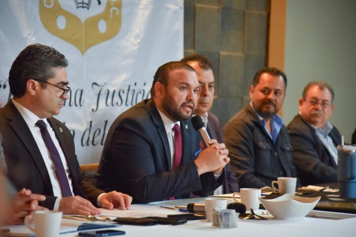Mantiene Colegio de Abogados de Tijuana A.C. formación continua en juicio de amparo