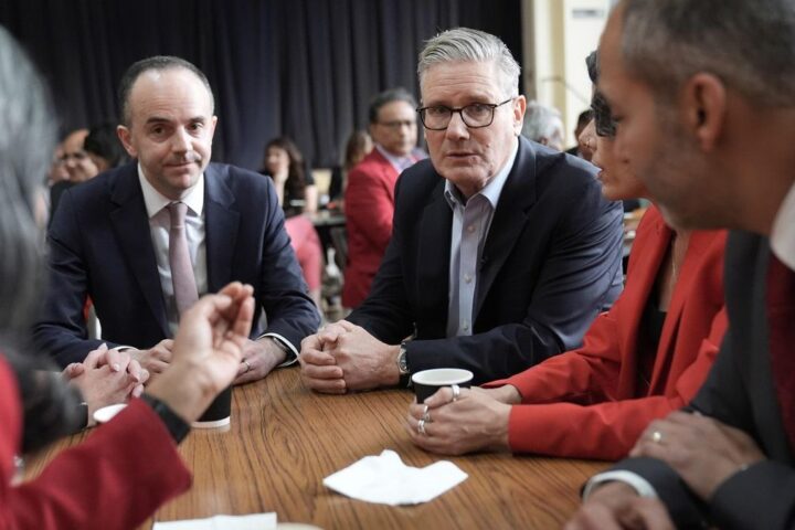 Starmer se estrella en las elecciones locales con la extrema derecha en cabeza