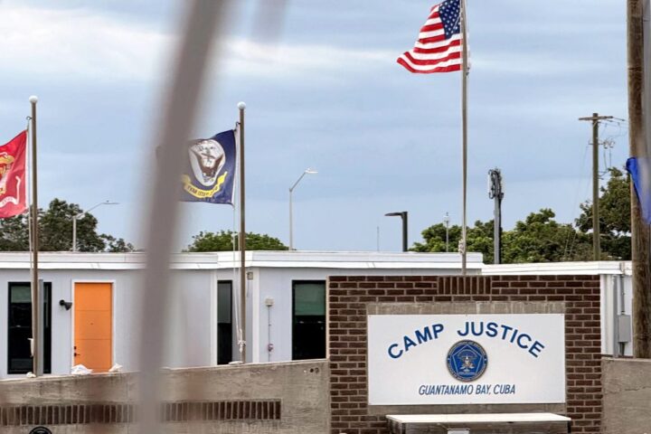 Congresistas demócratas exigen a Trump que no lance un ataque contra Cuba y que cierre la base de Guantánamo