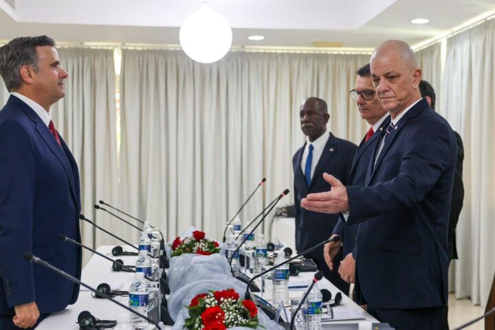 El director de la CIA se reúne con autoridades cubanas en La Habana