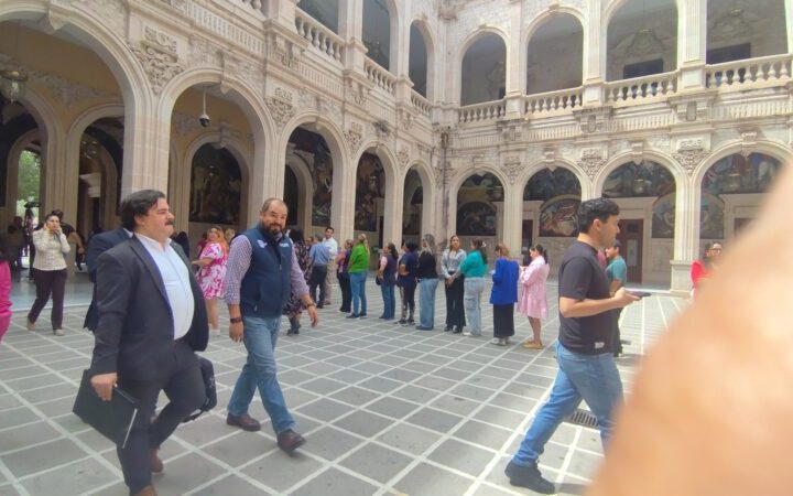 Desalojan 6,500 personas en simulacro de sismo