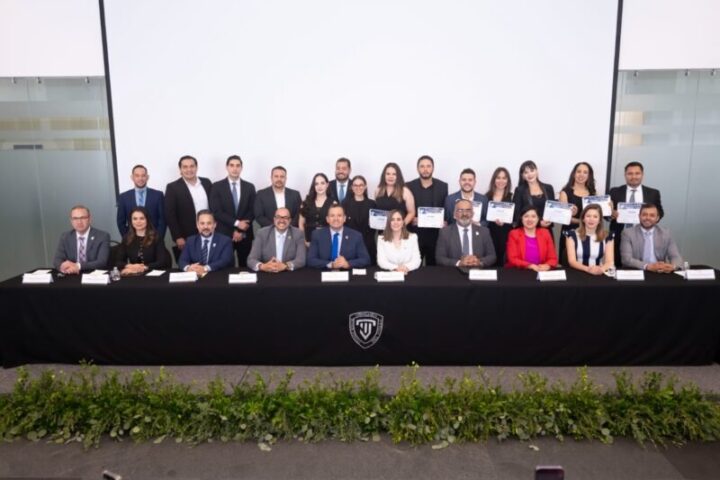 econocen y Certifican a 57 funcionarios facilitadores públicos en medios alternativos de solución