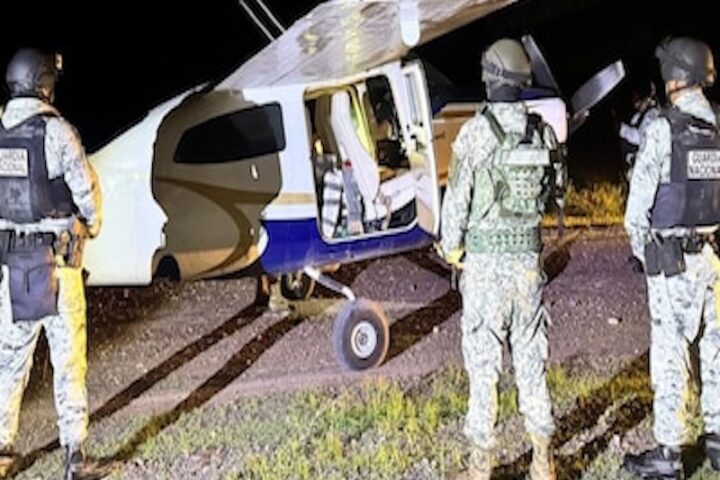 México Refuerza la Guerra Contra el Narco: Decomisan Avioneta con Más de Media Tonelada de Cocaína