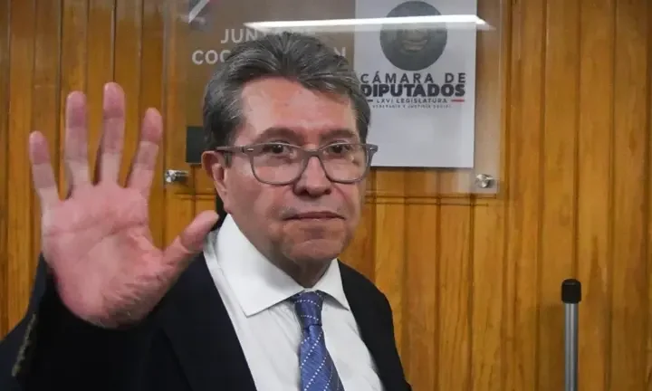 Monreal rompe el silencio y desmiente escándalo financiero con UIF y HSBC
