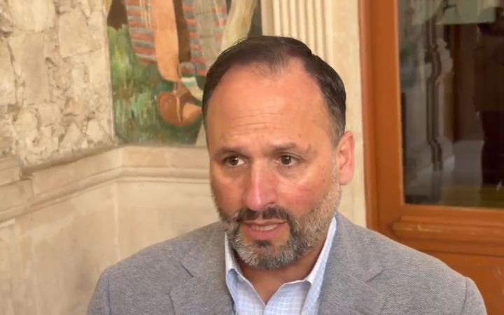 Persisten dudas sobre reducción del calendario escolar: Dela Peña