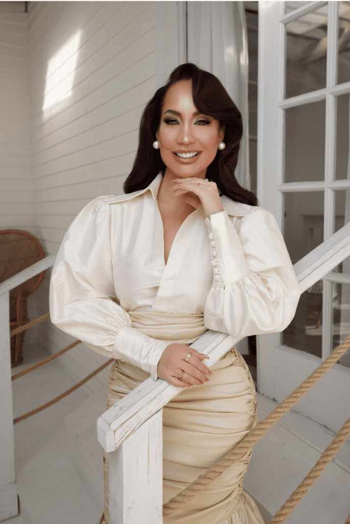 Tenay Rodríguez lanza Tenavision e inaugura oficinas en Miami
