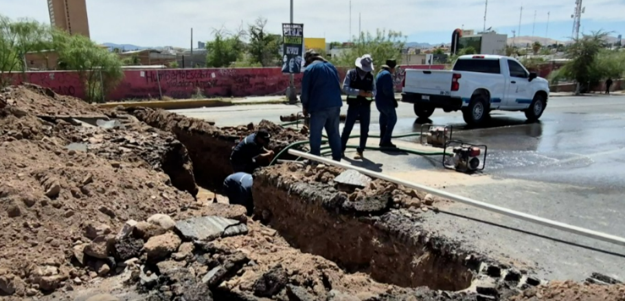 JMAS rechaza fines políticos en reparación de fuga y asegura que evitó dejar sin agua al Centro de Chihuahua