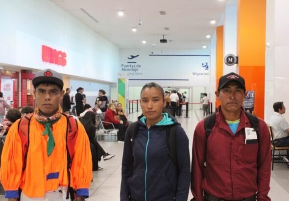 Atletas rarámuri de Chihuahua compiten en la élite mundial del trail running en Francia