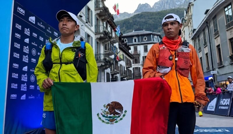 Atletas rarámuris conquistan la cumbre del ultratrail mundial en los Alpes franceses