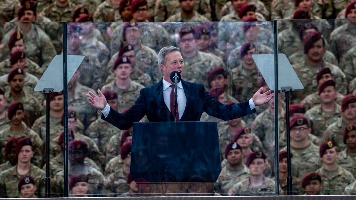 Dimite el secretario del Ejército de Estados Unidos tras agravarse la pugna interna en el Pentágono
