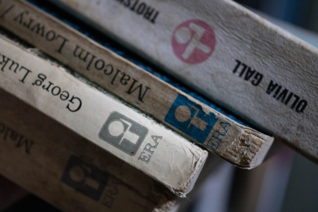 Editorial Era anuncia venta especial de libros en Los Pinos tras enfrentar dificultades financieras
