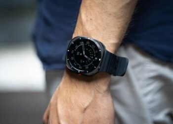 Falla inesperada en varios modelos de Samsung Galaxy Watch tras cambiar la zona horaria